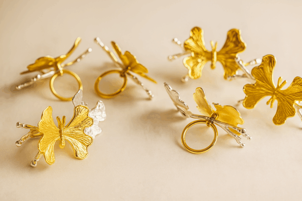 ChatGPT Image 28 juil. 2025, 13_46_00 Ronds de Serviette Papillon( lot de 6)